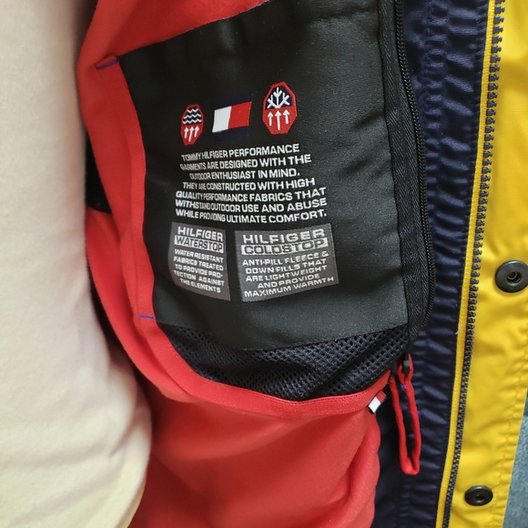 Vintage Tommy Hilfiger Men's WaterStop Jacket, Size XL, Immaculately Clean. - Picture 7 of 14